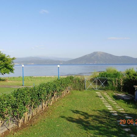 Porto Kairis Hotel Oreoi Luaran gambar