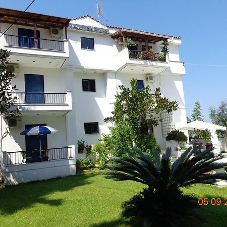 Porto Kairis Hotel Oreoi Luaran gambar