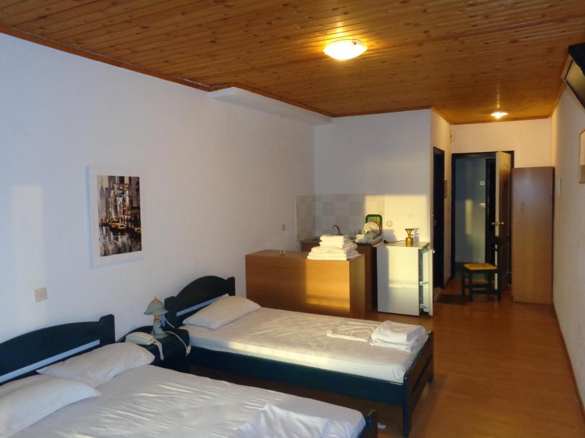 Porto Kairis Hotel Oreoi Luaran gambar