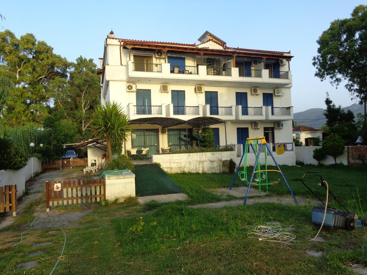 Porto Kairis Hotel Oreoi Luaran gambar